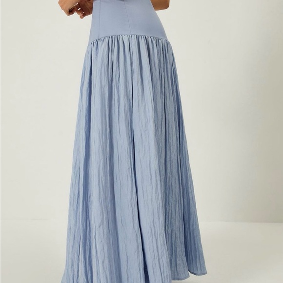 Elegant Ice Blue Maxi Skirt - Picture 2 of 12